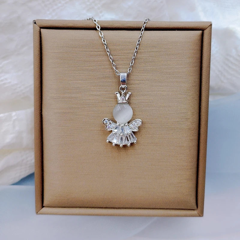 Classic Retro Cute Angel Crown Necklace