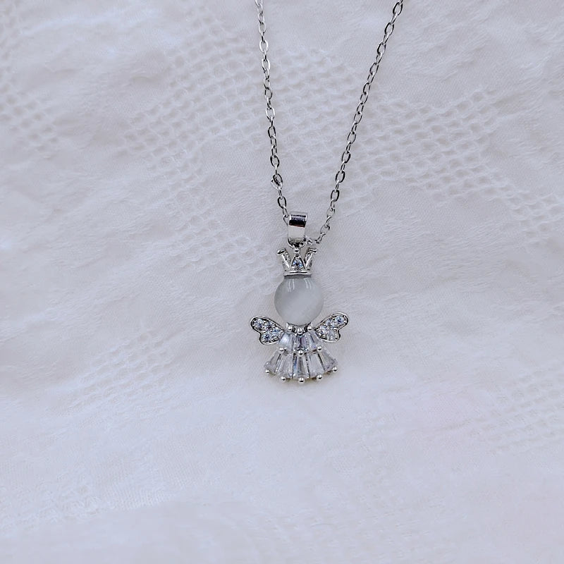 Classic Retro Cute Angel Crown Necklace