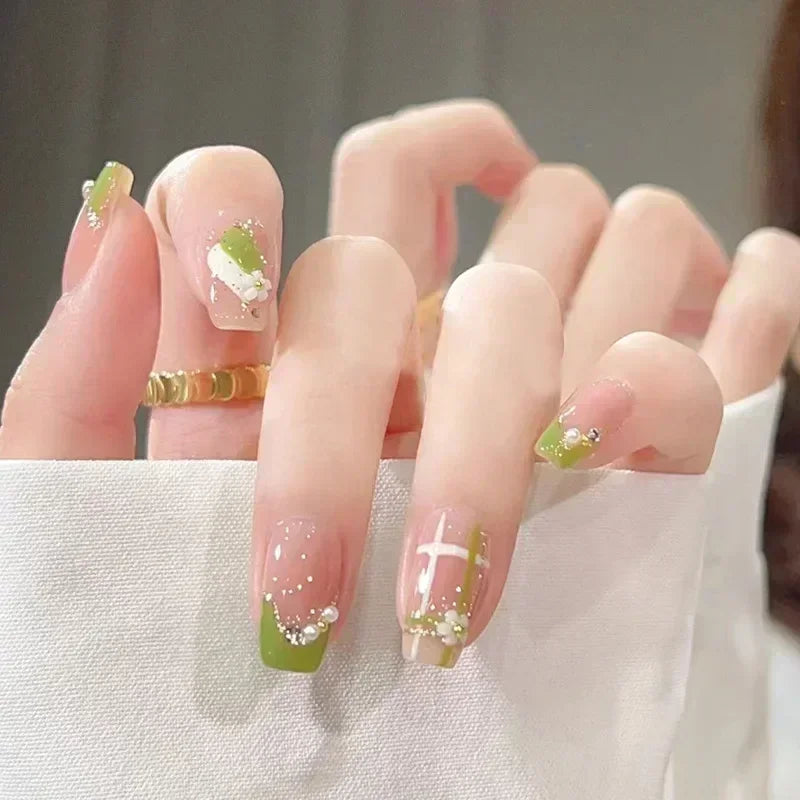 24Pcs Pearl Fake Nails