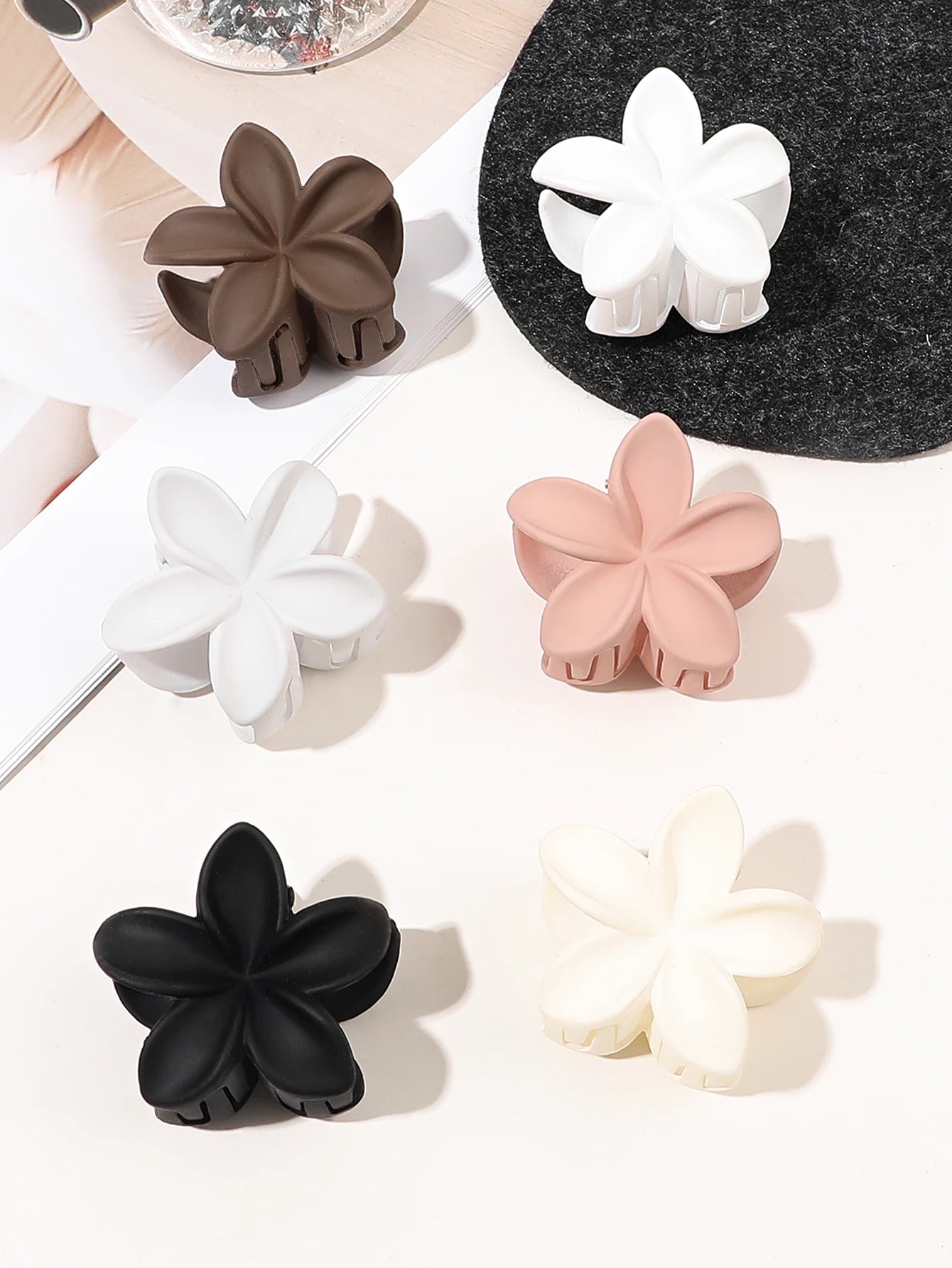 6Pcs 1.5in Neutral Color Flower Claw Clips