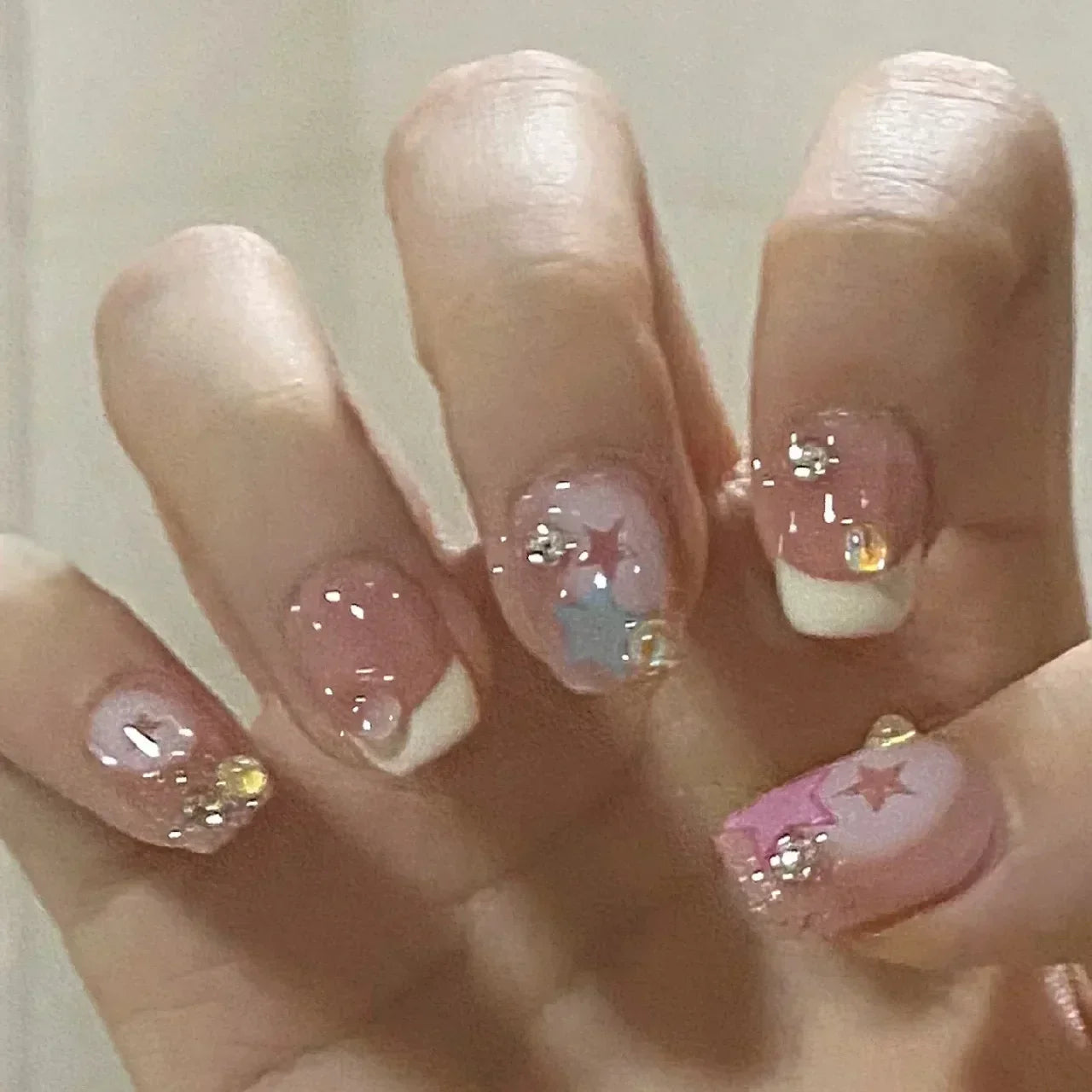 24Pcs Pearl Fake Nails