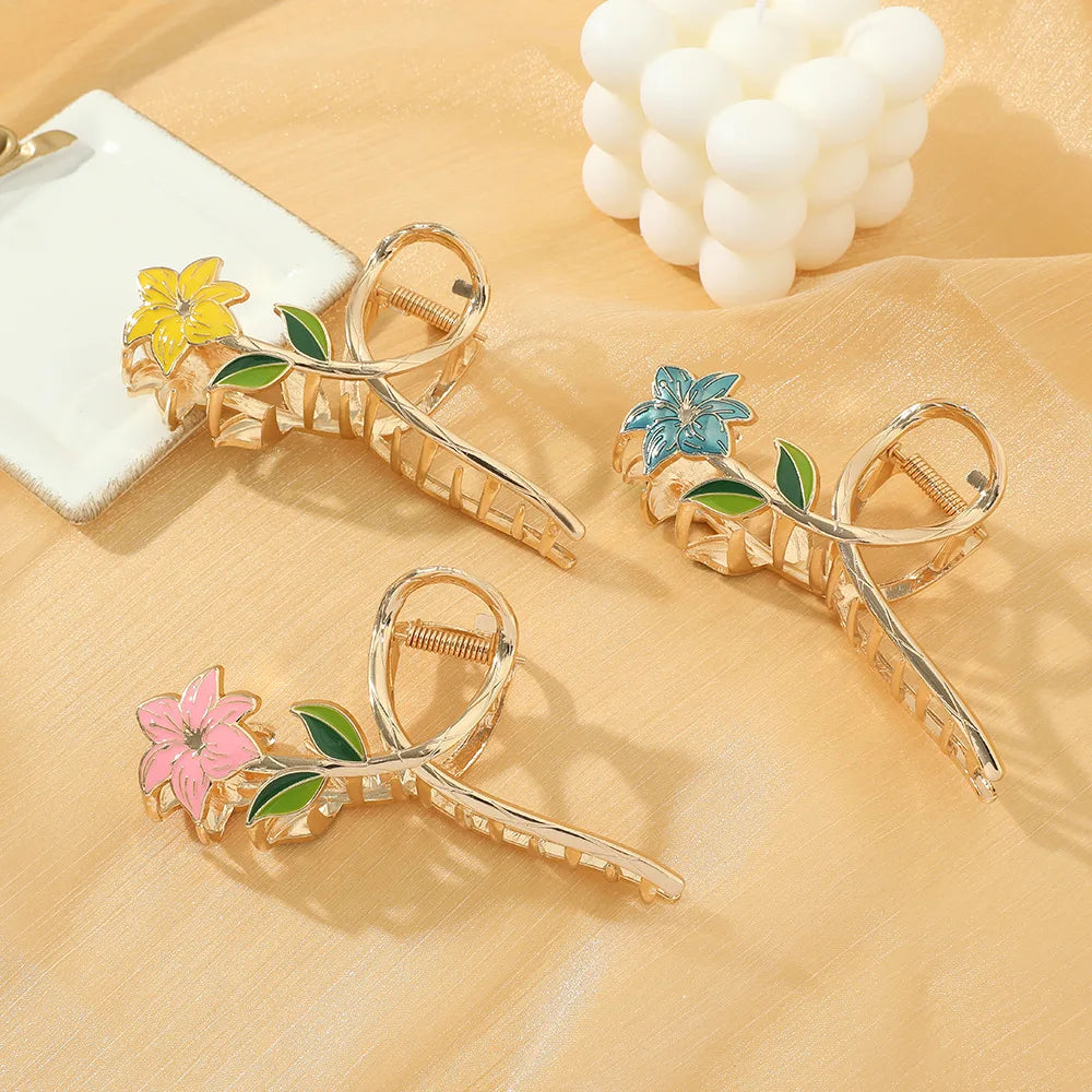 Fashion Flowers Hollow Metal Hair Claw